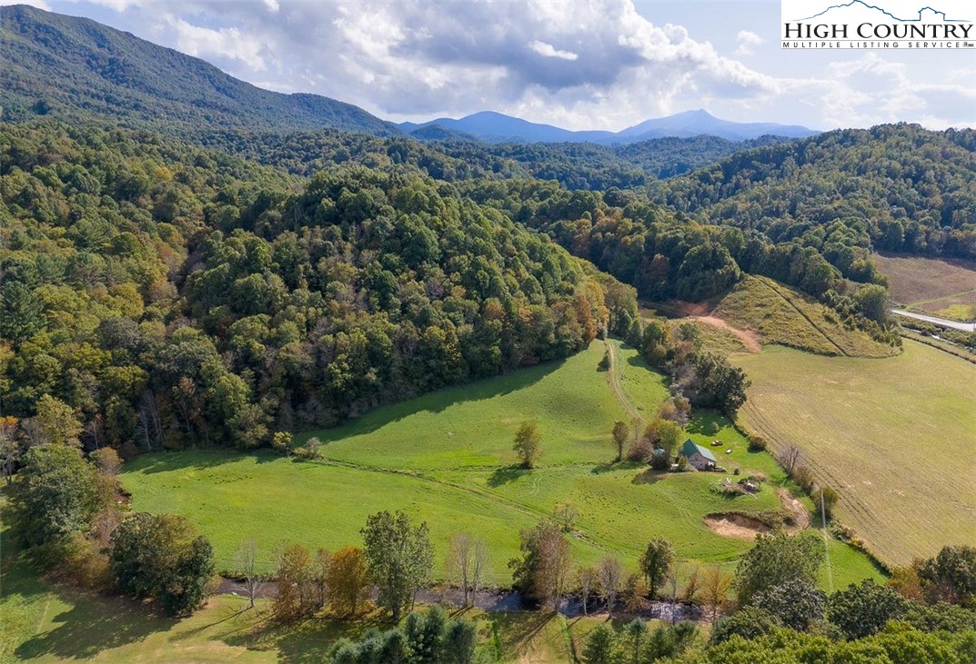 1946 River Breeze Drive