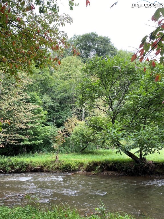 1430 W Deep Ford Road