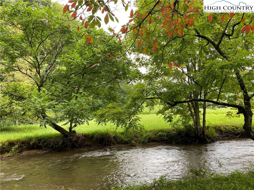 1430 W Deep Ford Road