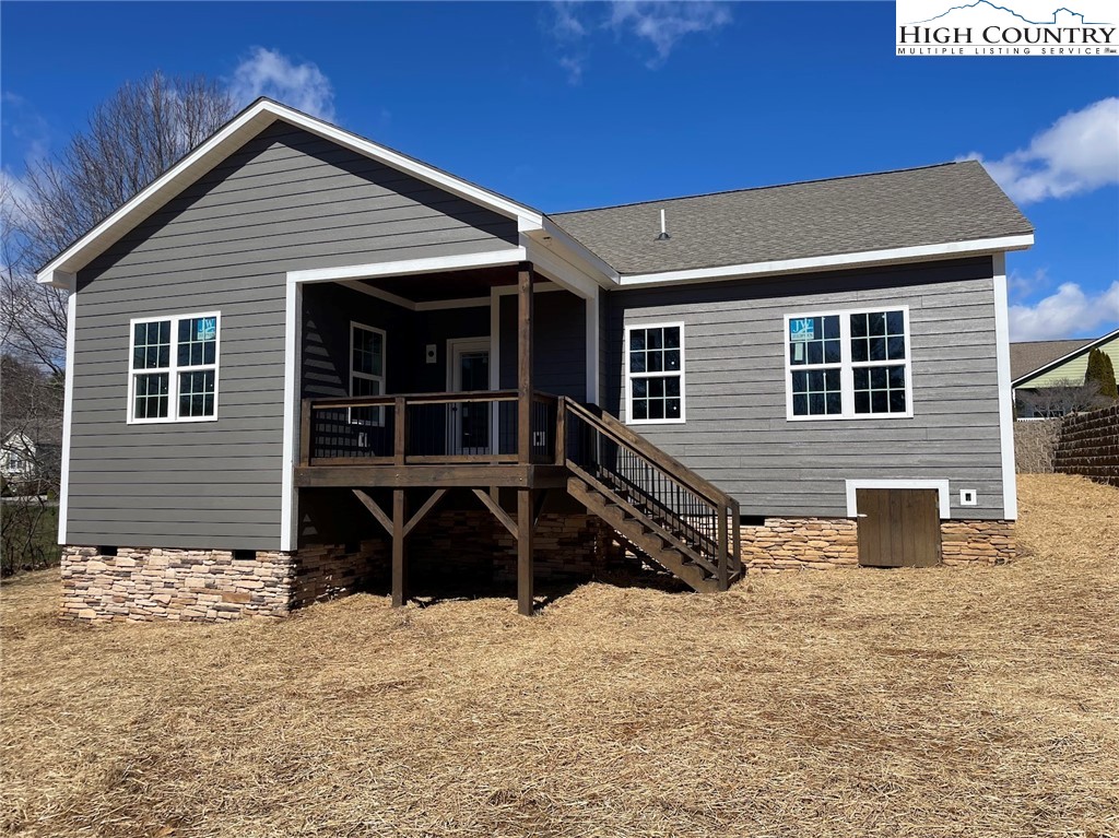 165 W Evergreen Drive