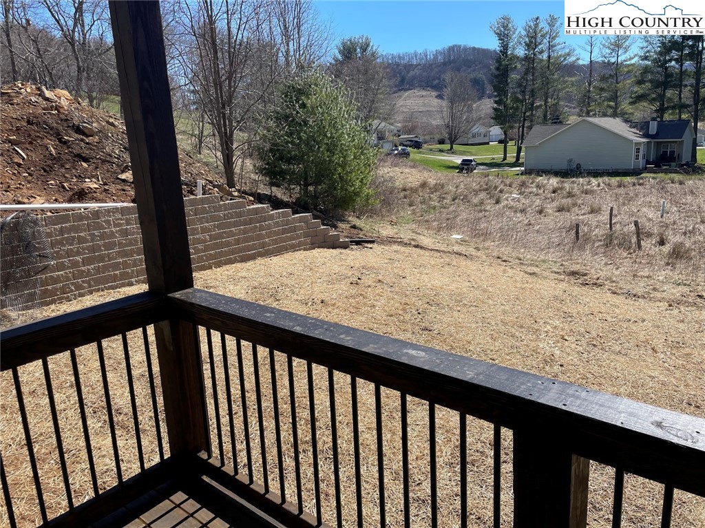 165 W Evergreen Drive