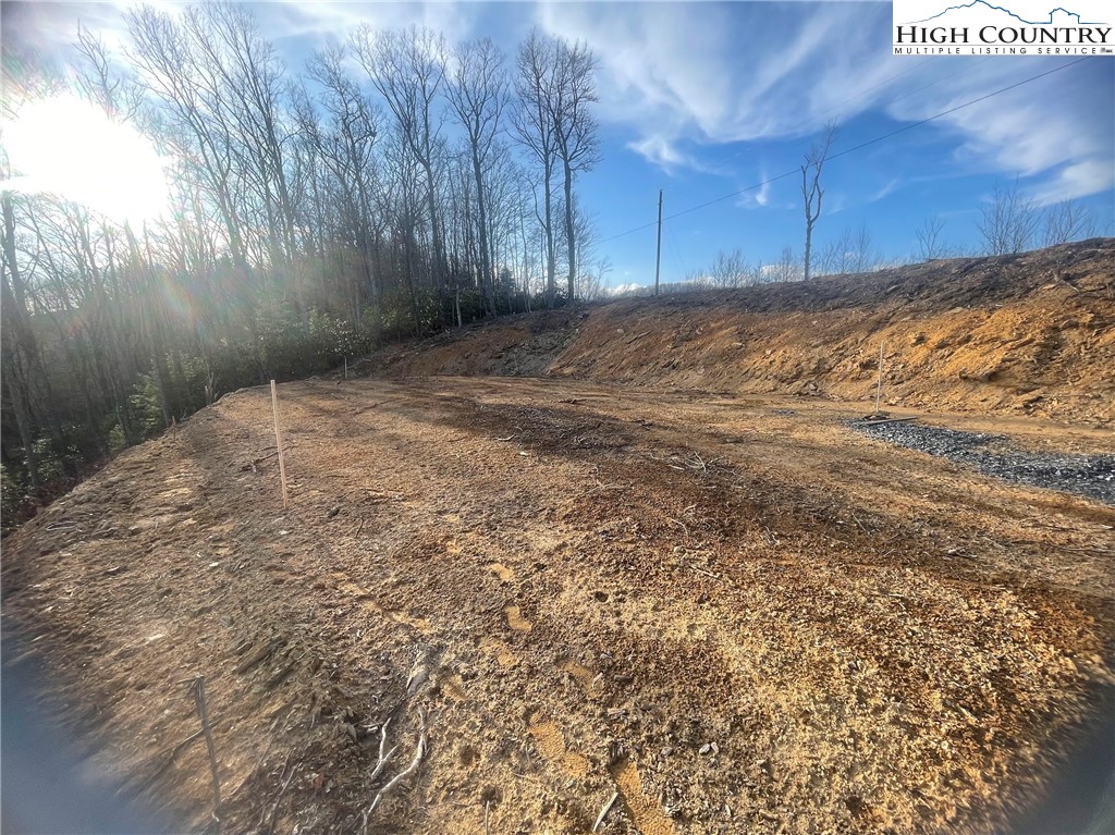 42 Sharpes Mountain Lane