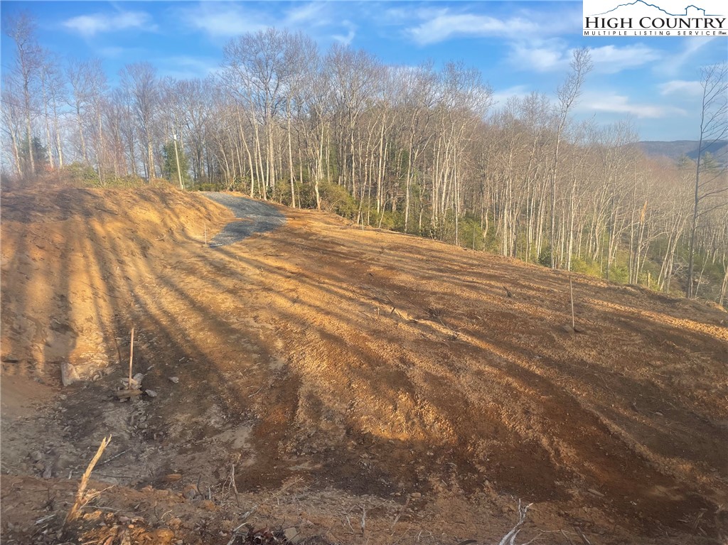 42 Sharpes Mountain Lane