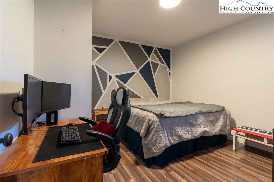 221 Raven Ridge Lane