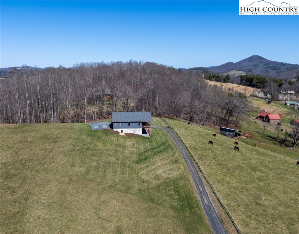 221 Raven Ridge Lane