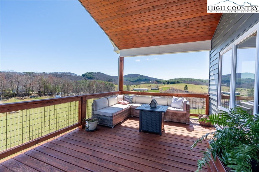 221 Raven Ridge Lane