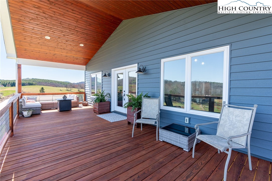 221 Raven Ridge Lane