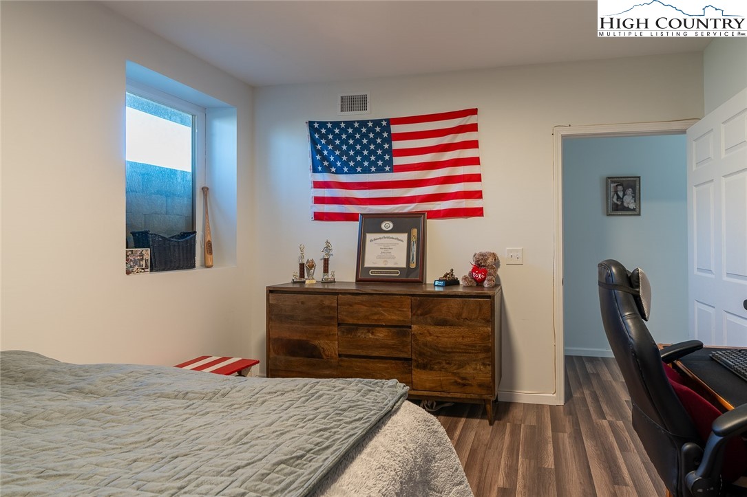 221 Raven Ridge Lane