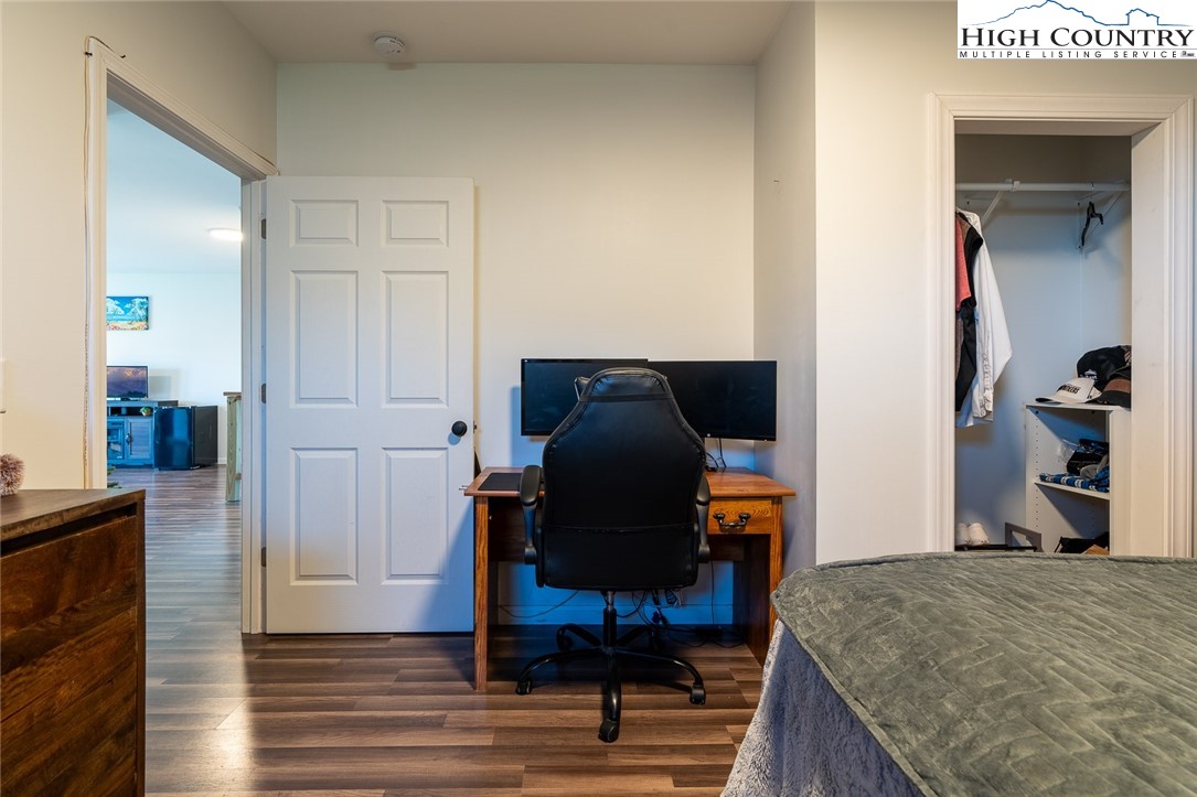 221 Raven Ridge Lane