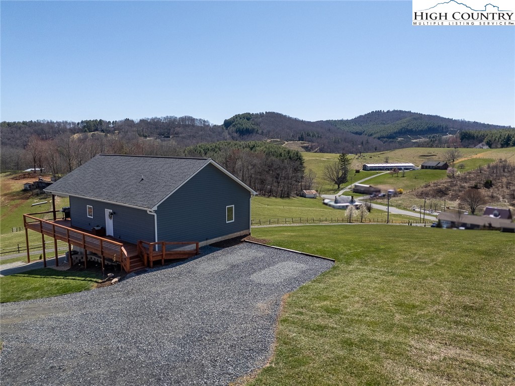 221 Raven Ridge Lane