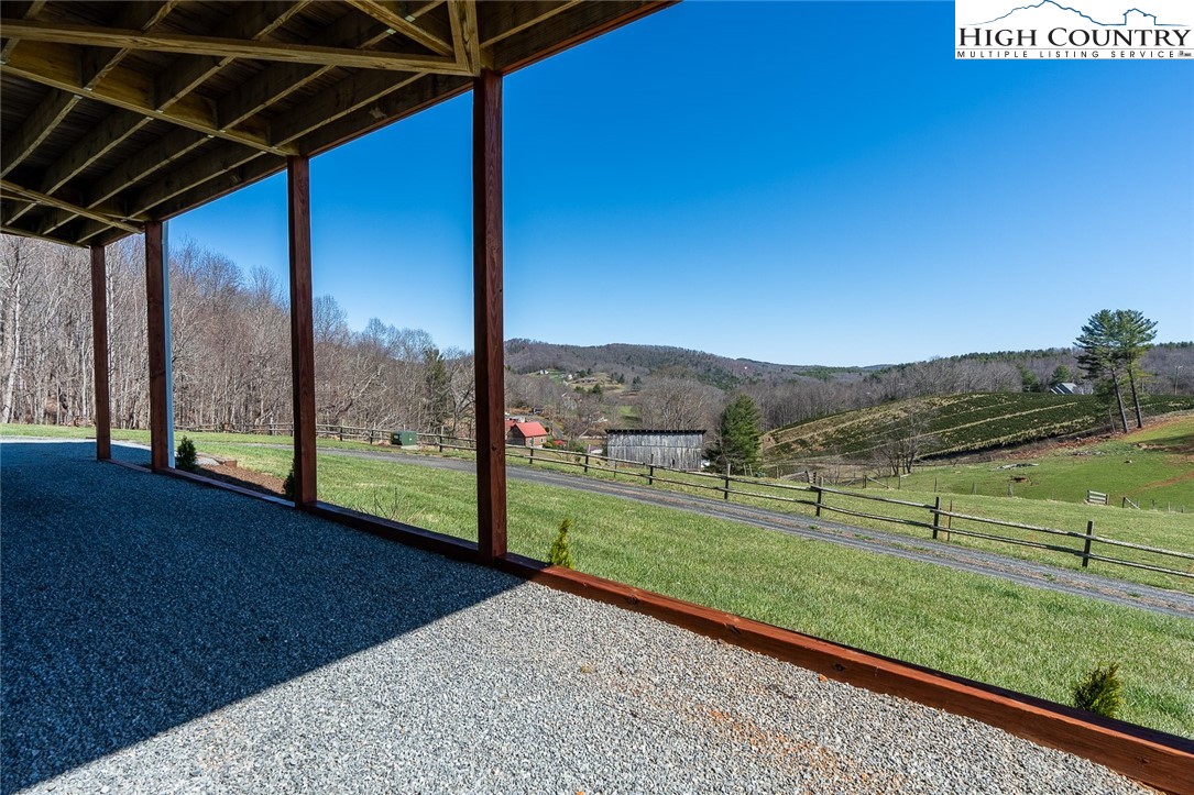 221 Raven Ridge Lane