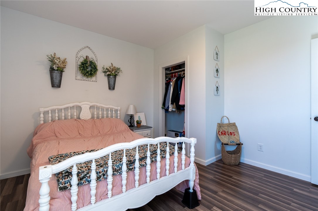 221 Raven Ridge Lane