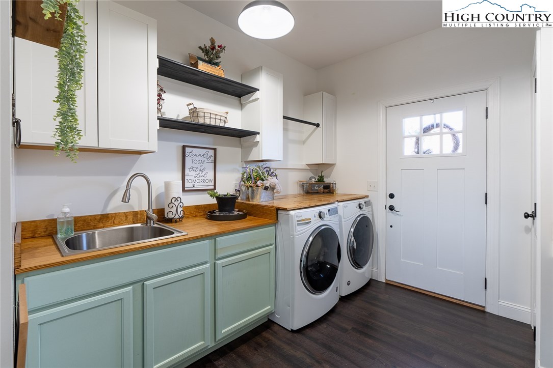 221 Raven Ridge Lane