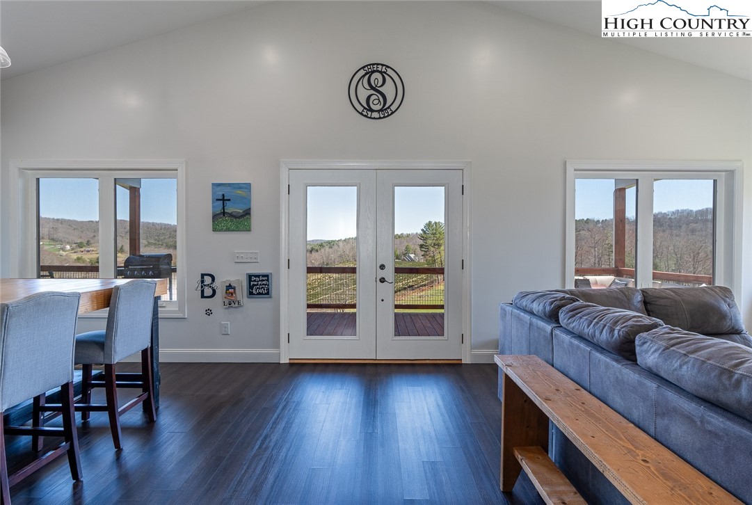 221 Raven Ridge Lane