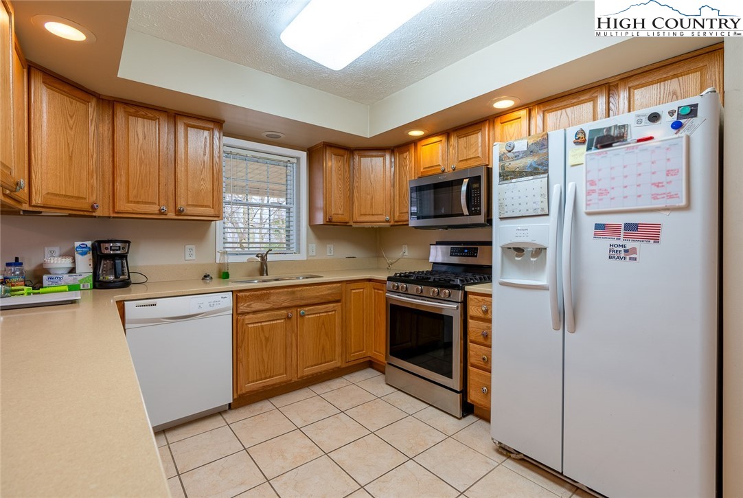 3036 Little Windfall Road