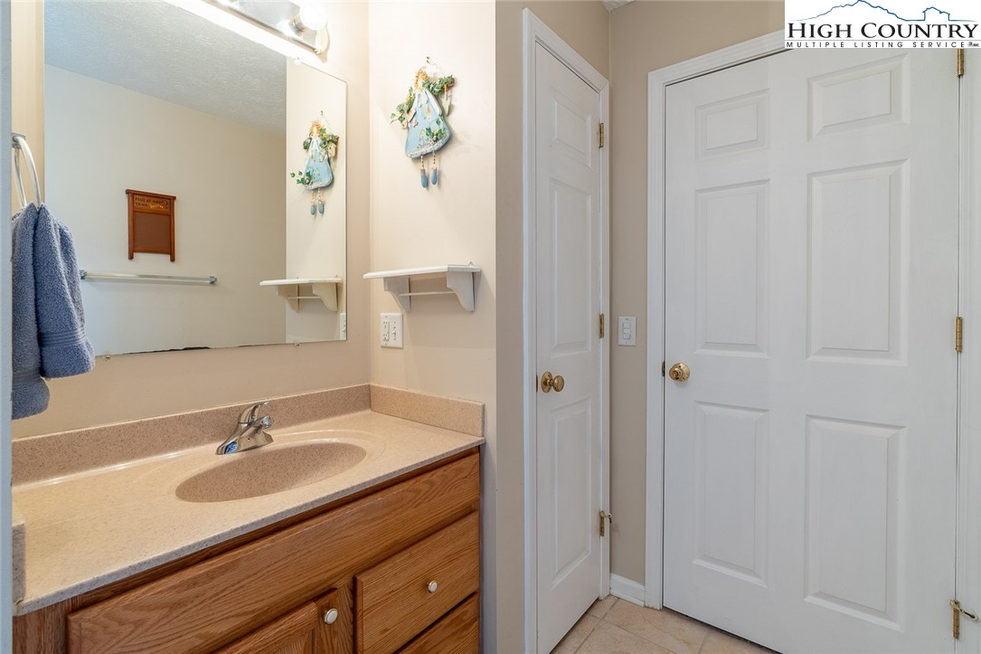 3036 Little Windfall Road