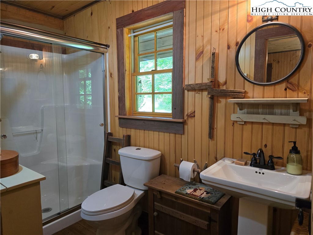 130 Lauren Glen Trail