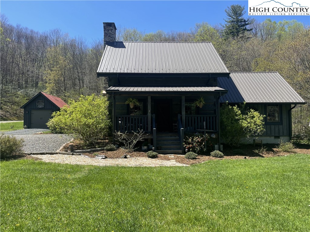 130 Lauren Glen Trail