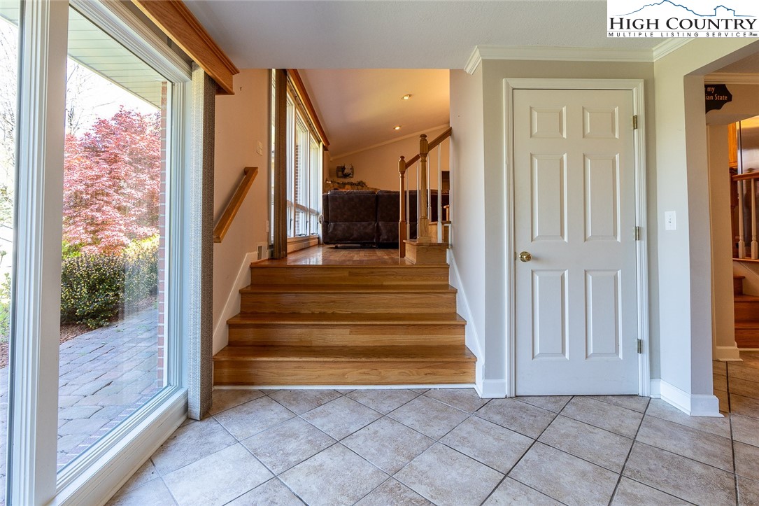 201 E Buck Mountain Road