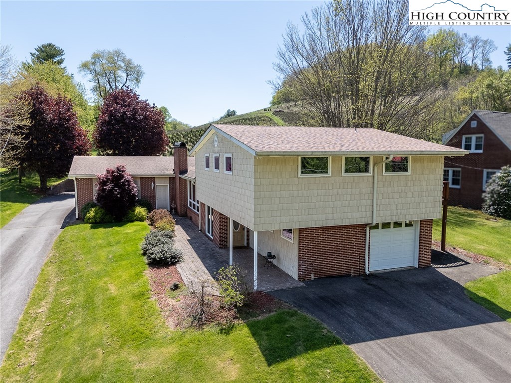 201 E Buck Mountain Road