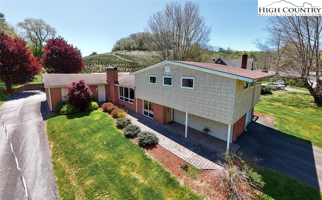 201 E Buck Mountain Road