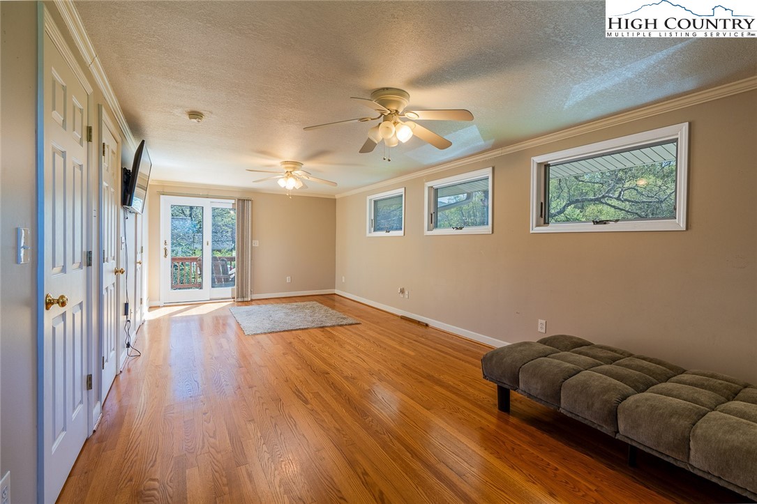 201 E Buck Mountain Road