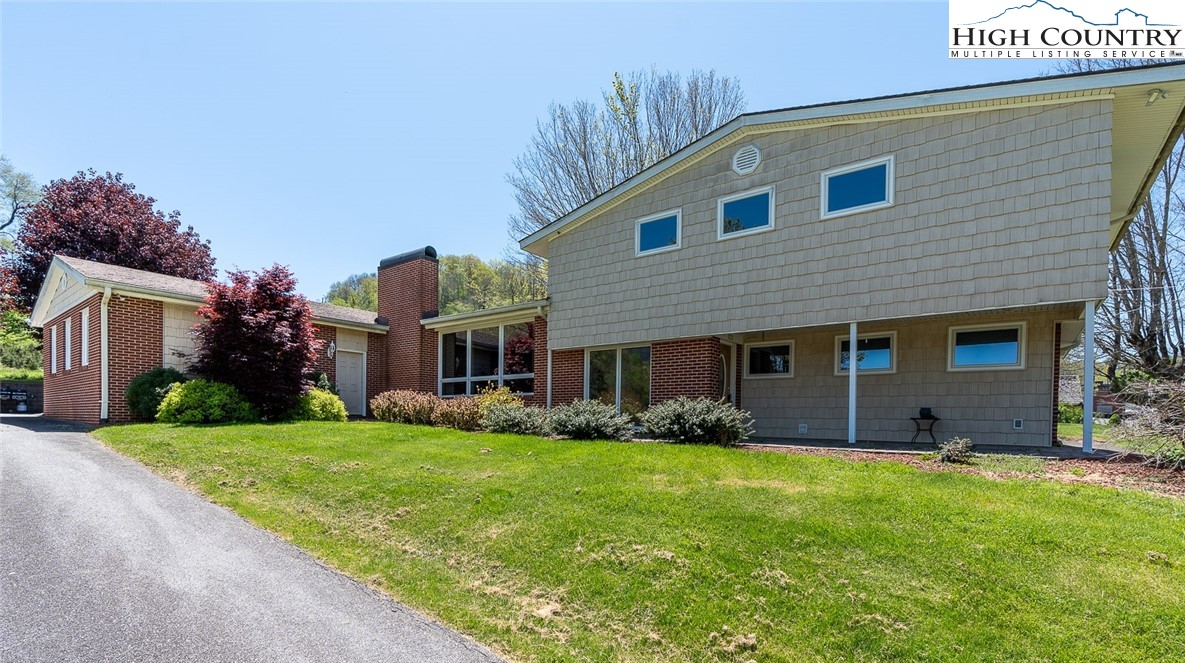 201 E Buck Mountain Road