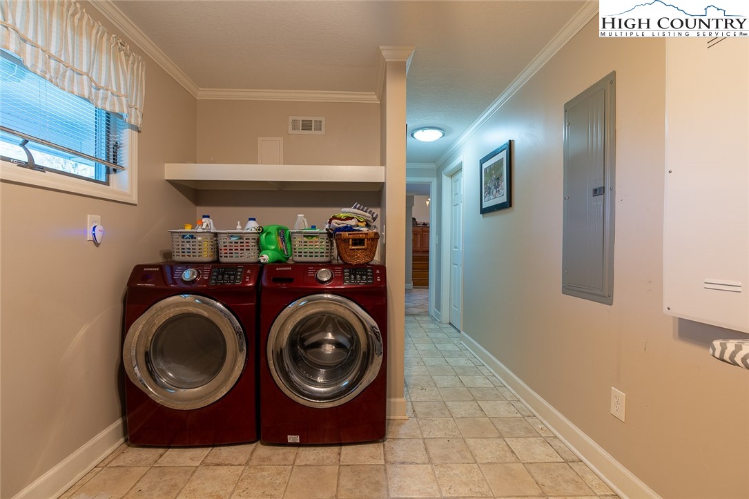 201 E Buck Mountain Road