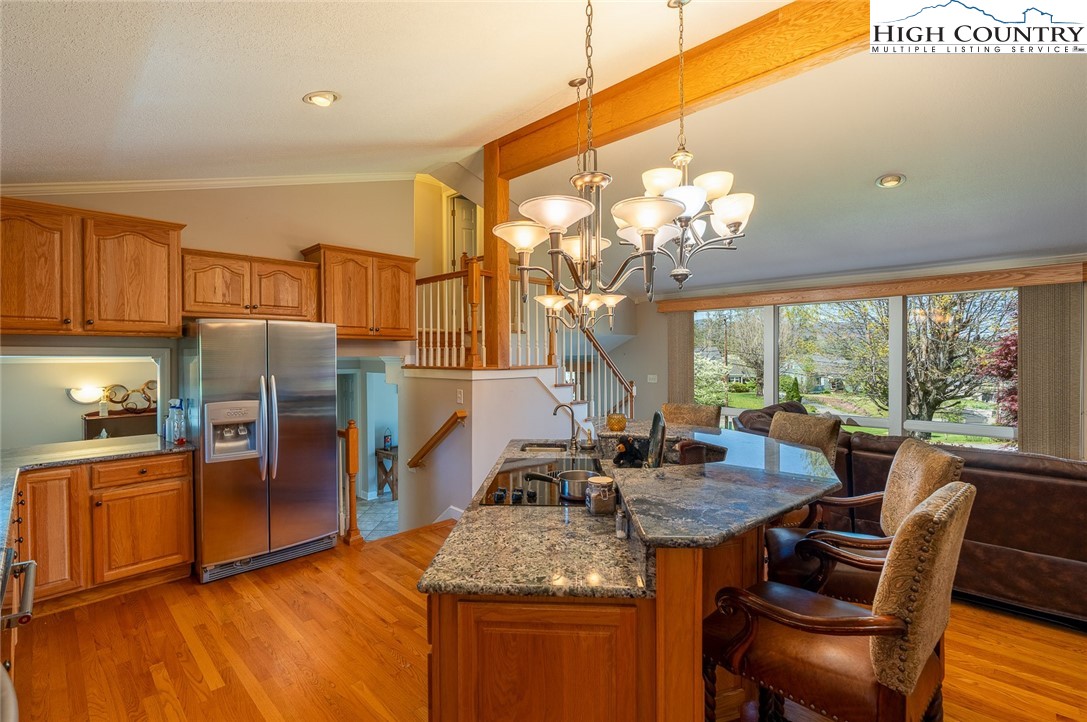 201 E Buck Mountain Road