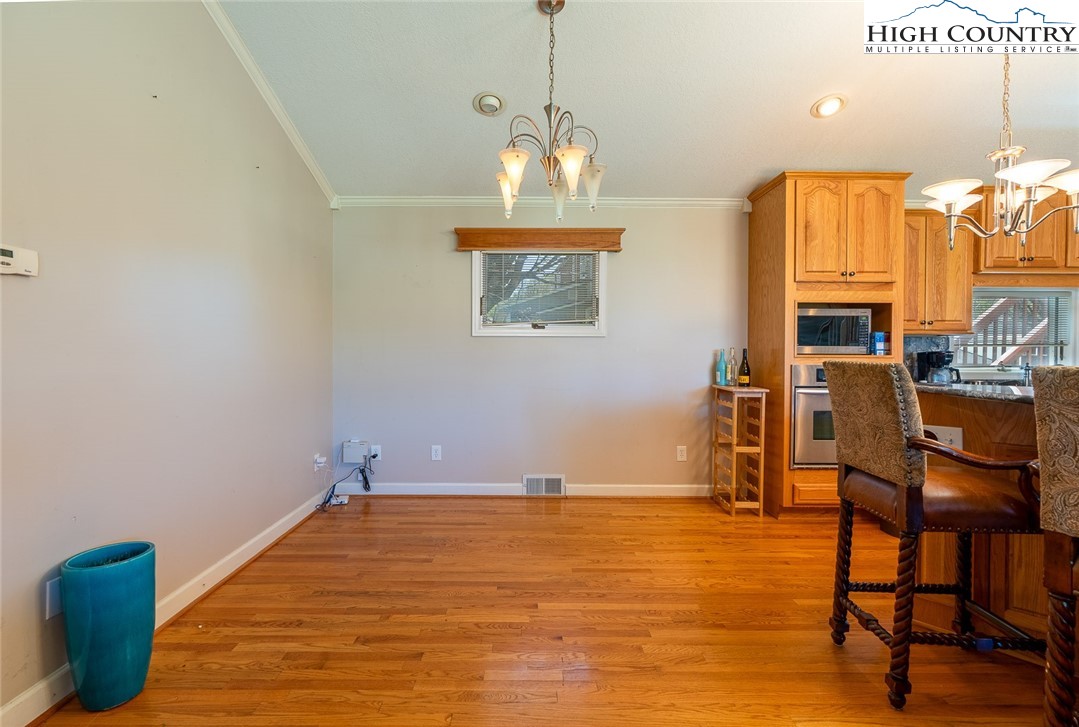 201 E Buck Mountain Road