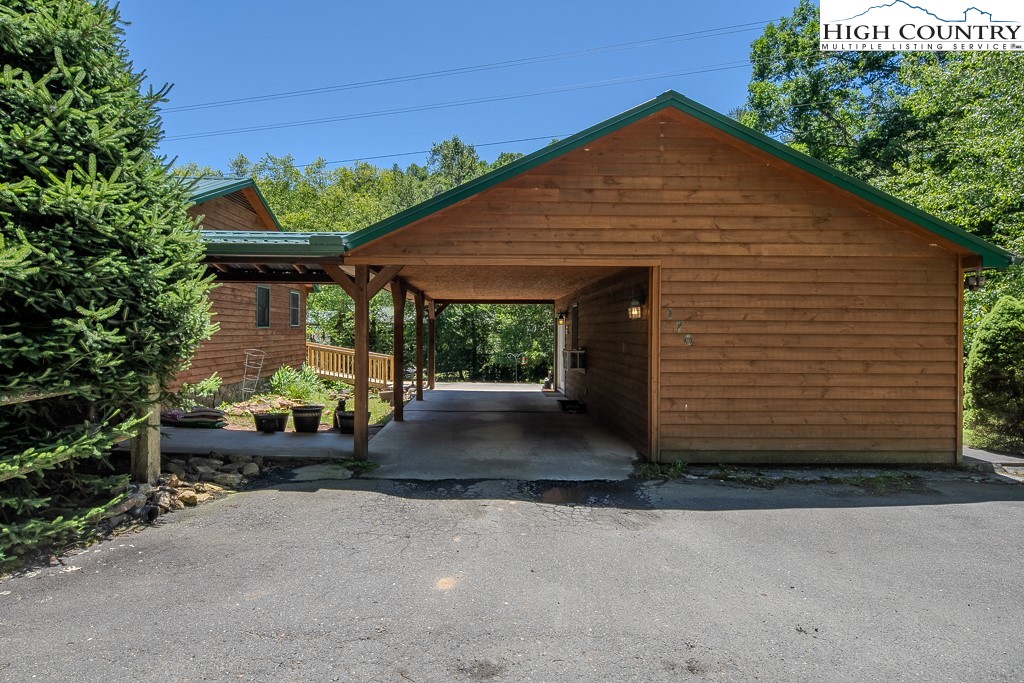 170 Tailor Made Ranch Road