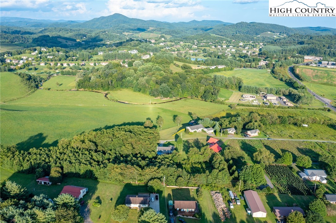 1 Graybeal Calloway Drive