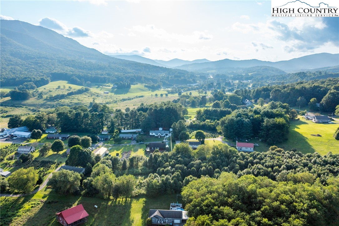 1 Graybeal Calloway Drive