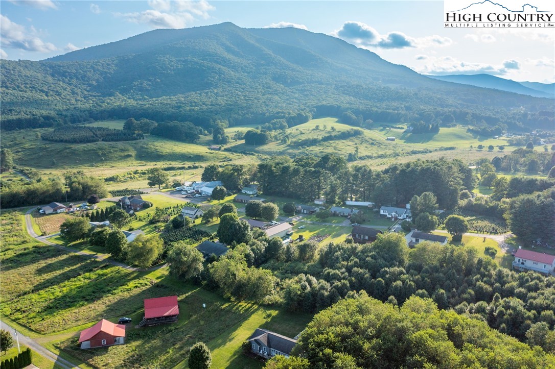 1 Graybeal Calloway Drive