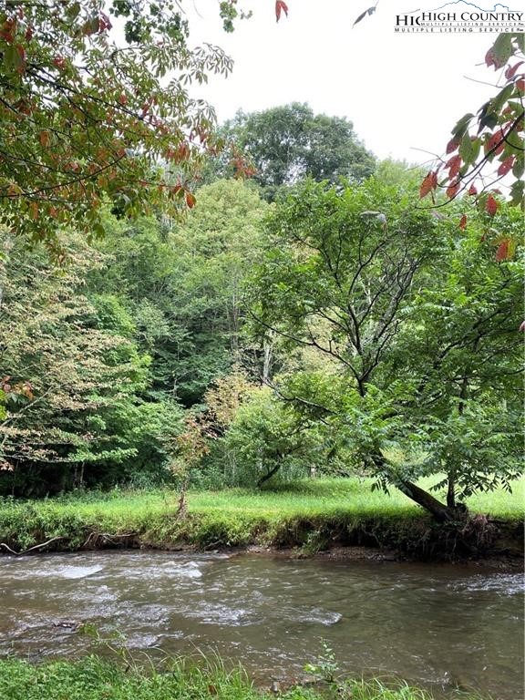 1430 W Deep Ford Road