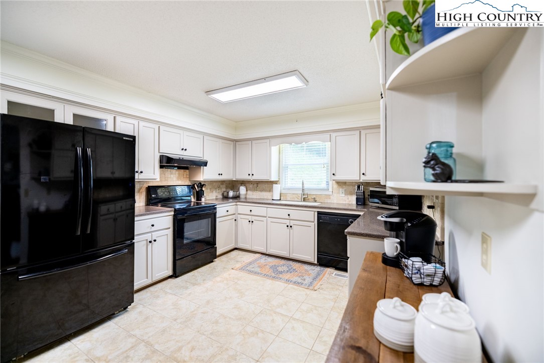 779 Silas Creek Road #17 & 18