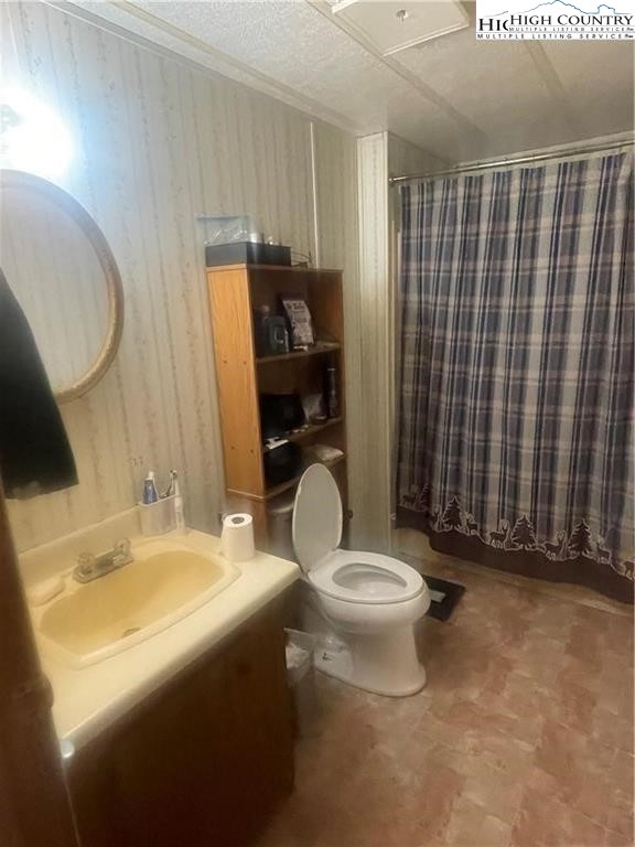 6776 & 6818 US Highway 221 S