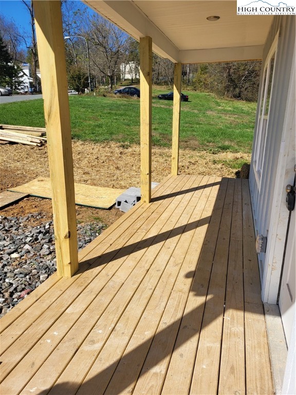 811 Hillcrest Avenue