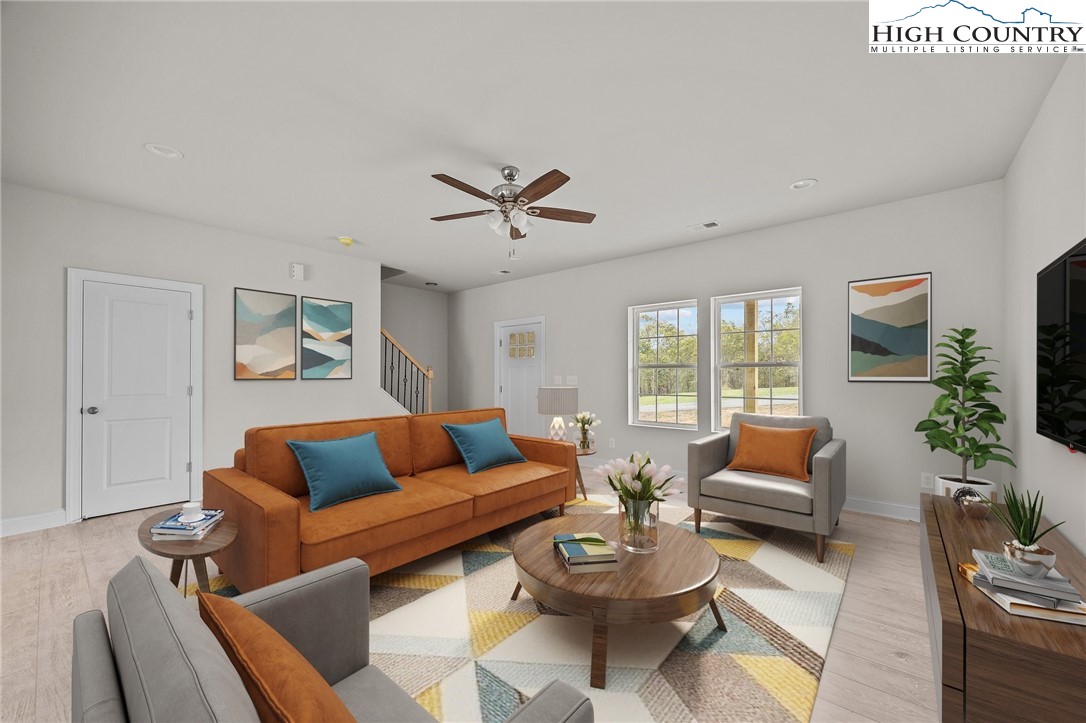 811 Hillcrest Avenue