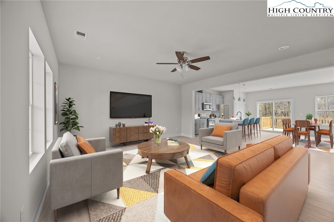 811 Hillcrest Avenue