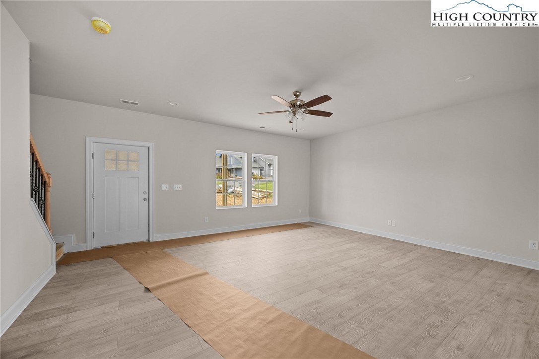 811 Hillcrest Avenue