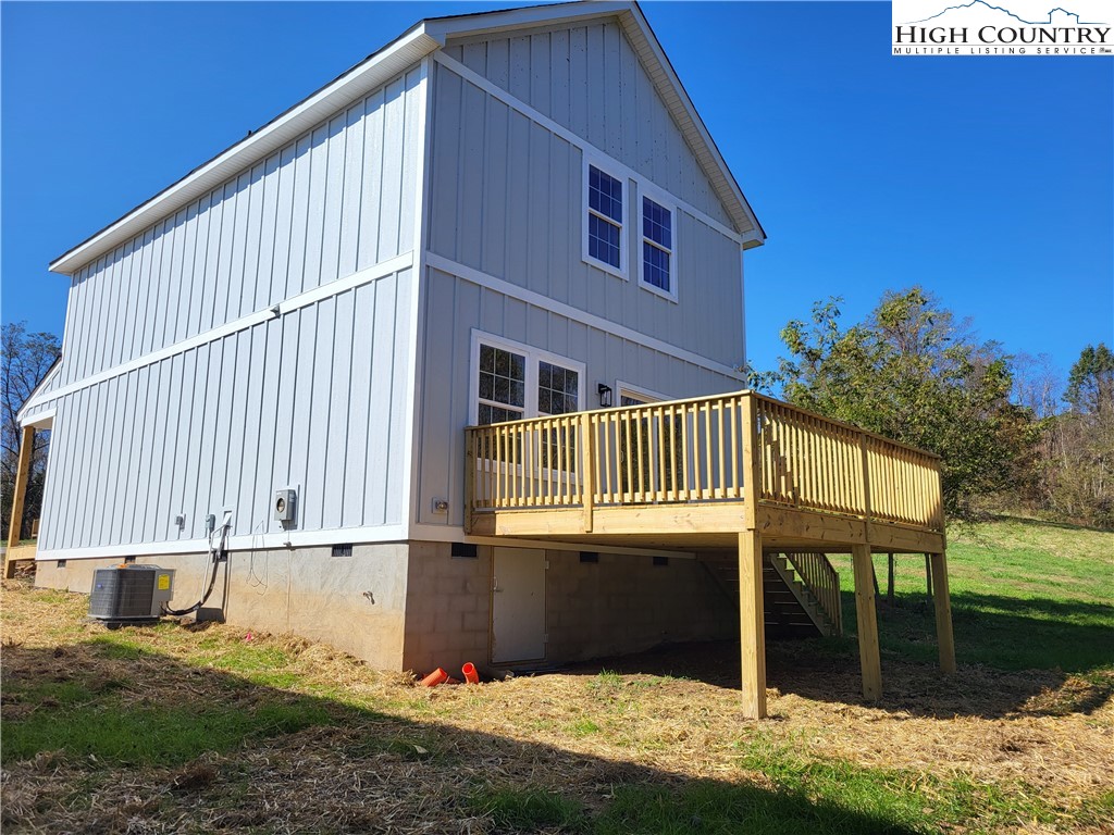 811 Hillcrest Avenue