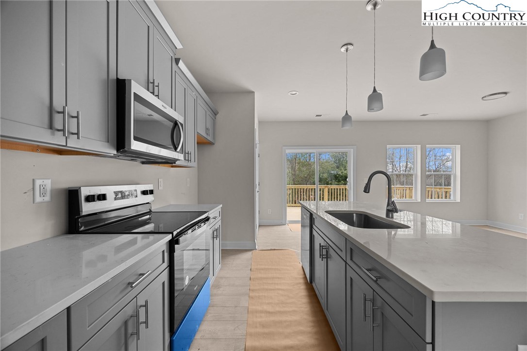 811 Hillcrest Avenue