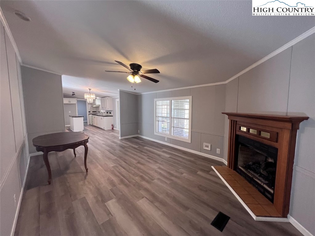 2280 West Buffalo Road