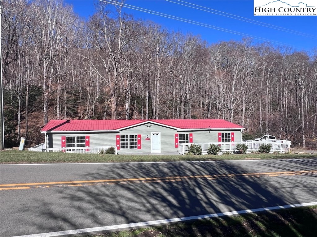 2280 West Buffalo Road