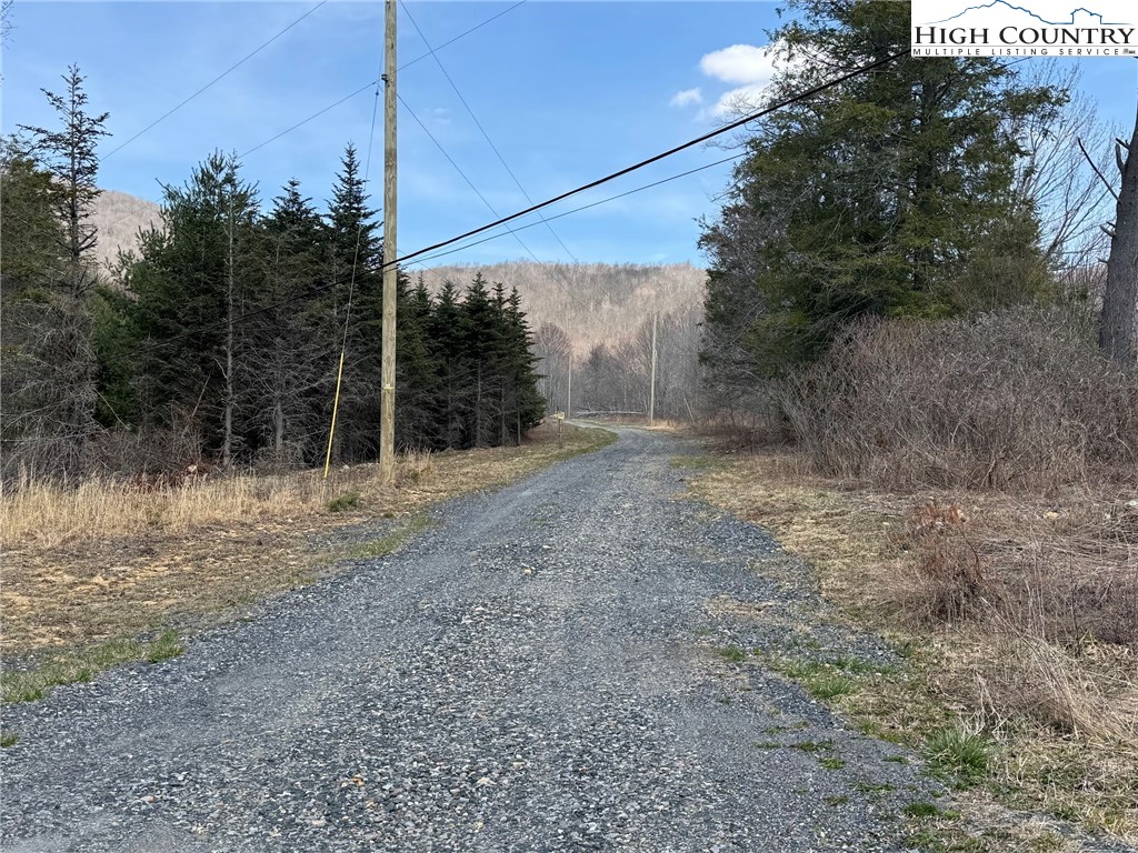 16226 Highlands Parkway