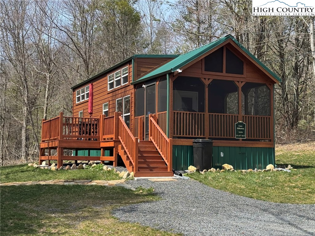 16226 Highlands Parkway