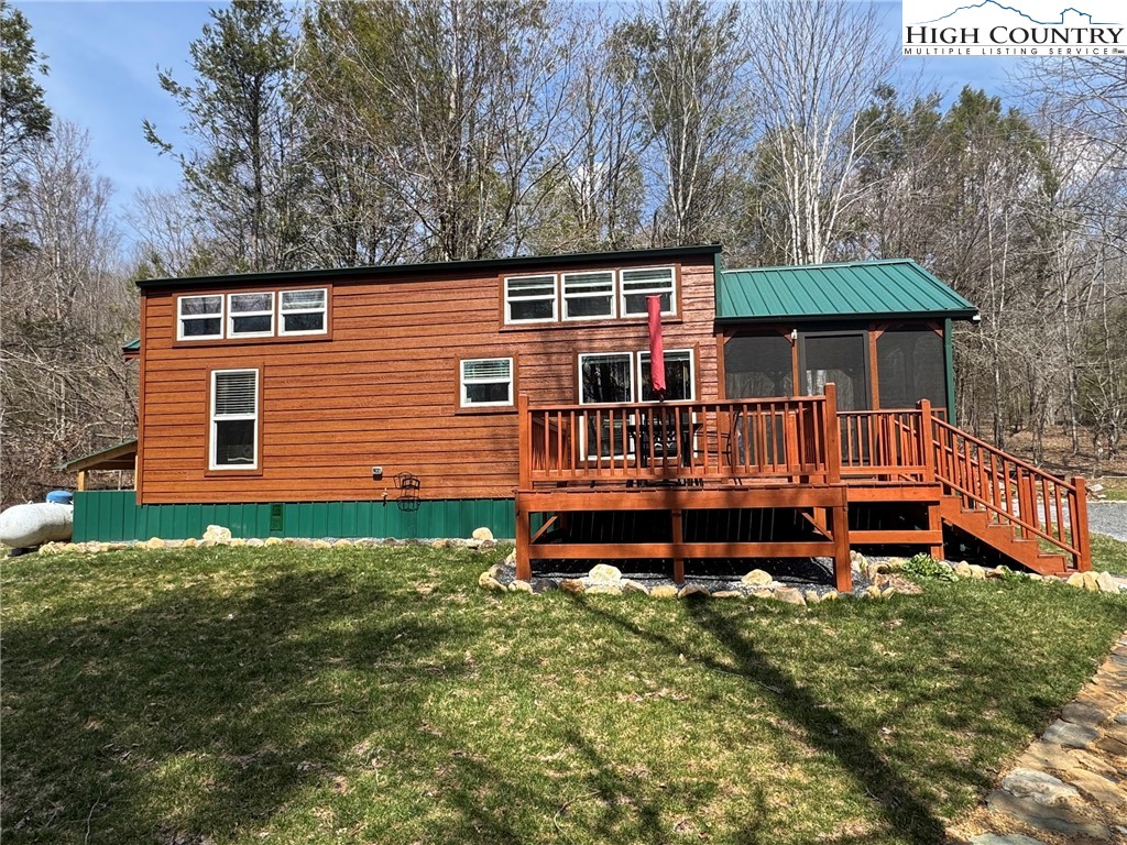 16226 Highlands Parkway