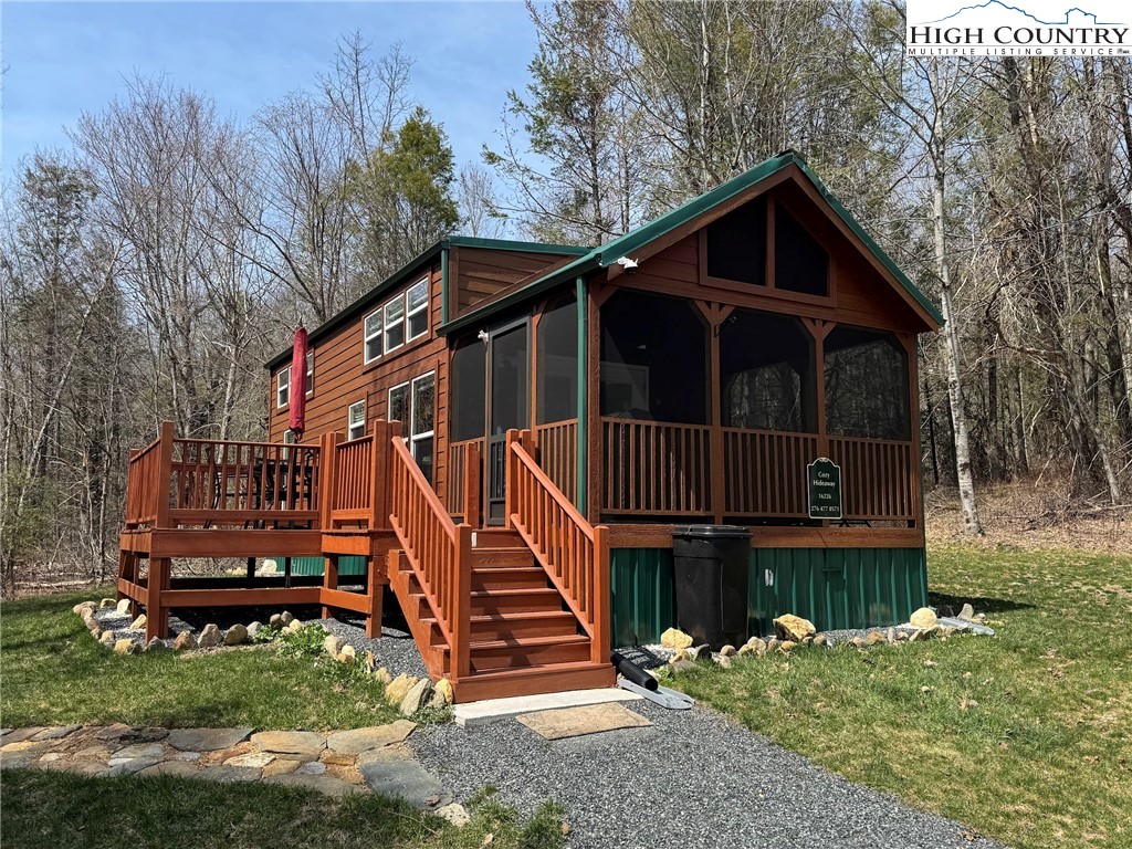 16226 Highlands Parkway