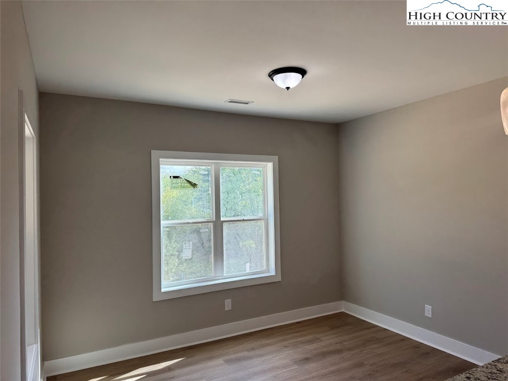 145 W Evergreen Street